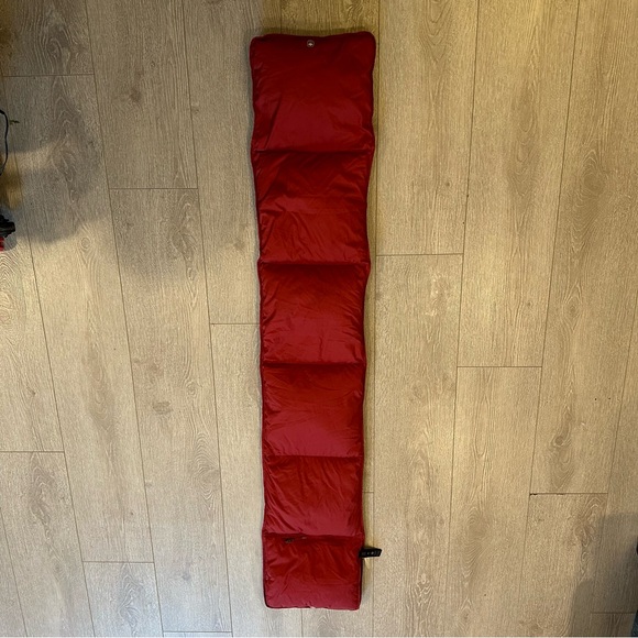 EUC Lululemon X Team Canada Olympics Down Filled Insulated Quilted Puff Scarf - Picture 8 of 14